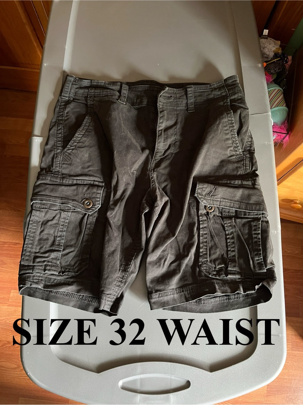American Eagle Outfitters Dark Gray Men's Cargo Shorts